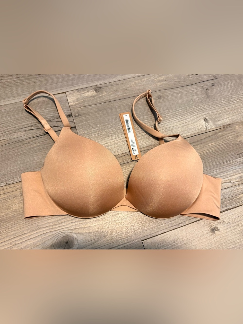 SKIMS Kim Kardashian ultimate push up plunge bra 34B new with tags